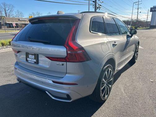 2025 Volvo XC60 B5 Plus