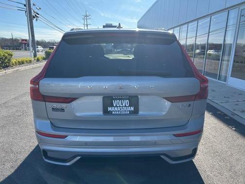 2025 Volvo XC60 B5 Plus