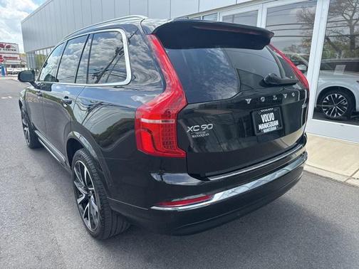 2024 Volvo XC90 B6 Plus Bright Theme 7-Seater
