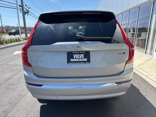 2024 Volvo XC90 B6 Ultimate Bright Theme 7-Seater