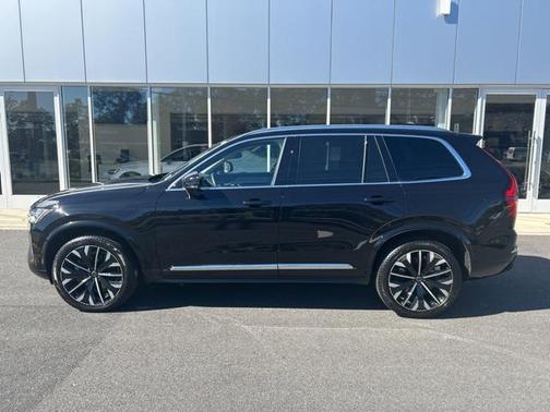 2025 Volvo XC90 B6 Plus 7-Seater