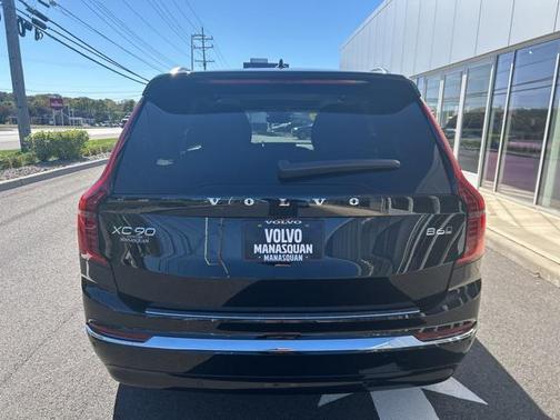 2025 Volvo XC90 B6 Plus 7-Seater