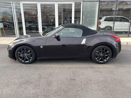 2017 Nissan 370Z Touring