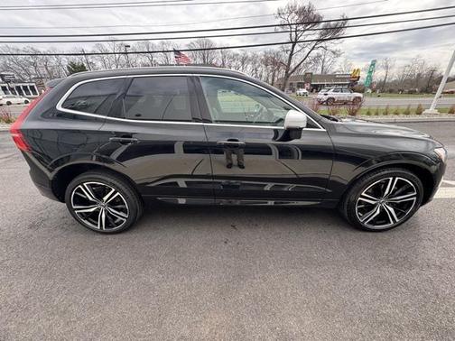 2019 Volvo XC60 T6 R-Design