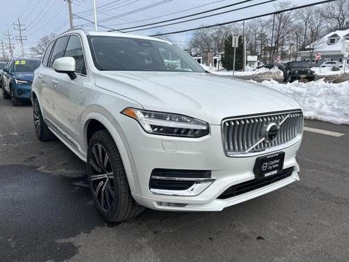 2025 Volvo XC90 B6 Plus 7-Seater