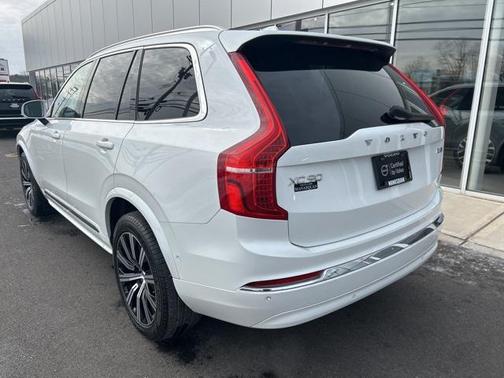 2025 Volvo XC90 B6 Plus 7-Seater