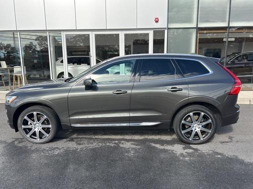 2021 Volvo XC60 T5 Inscription