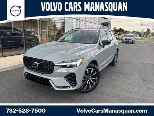 Vapour Grey Metallic 2025 Volvo XC60 B5 Plus