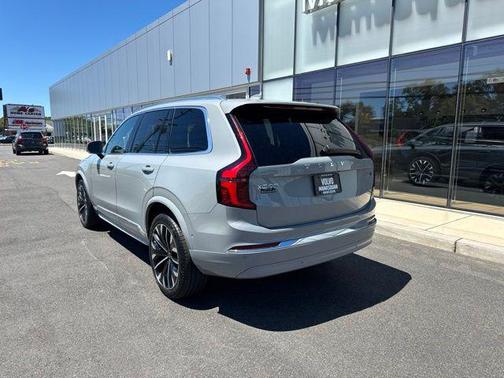 Vapour Grey Metallic 2025 Volvo XC90 B6 Plus 7-Seater