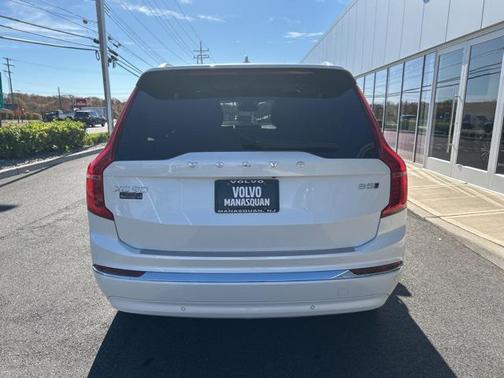 2024 Volvo XC90 B5 Core Bright Theme