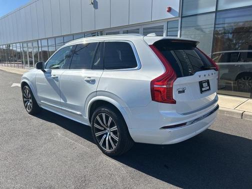 2024 Volvo XC90 B5 Core Bright Theme