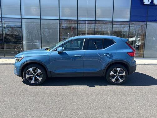 Blue 2025 Volvo XC40 B5 Plus Bright Theme