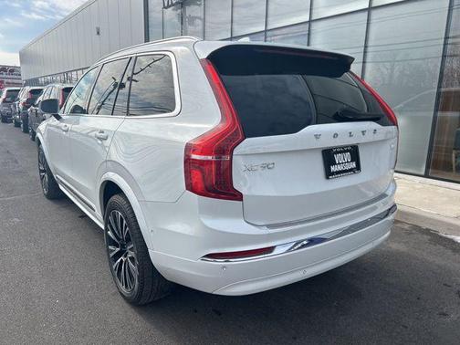 2023 Volvo XC90 Recharge Plug-In Hybrid T8 Plus Bright Theme 7-Seater