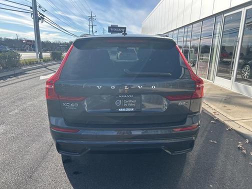 2025 Volvo XC60 B5 Plus