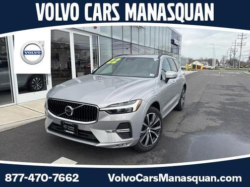 2022 Volvo XC60 B5 Momentum