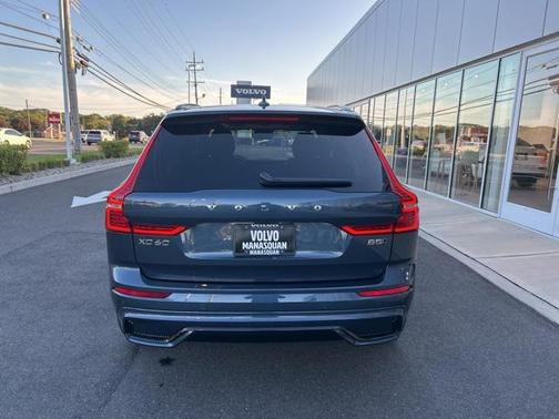 2025 Volvo XC60 B5 Plus