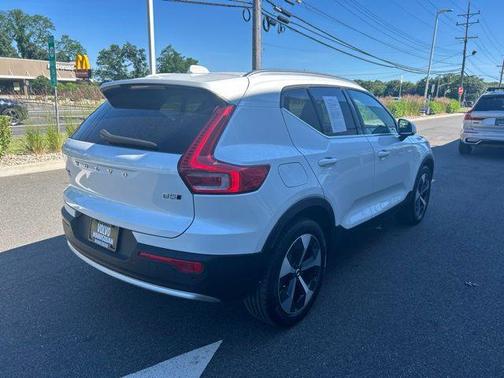 Crystal White Pearl 2025 Volvo XC40 B5 Plus Bright Theme