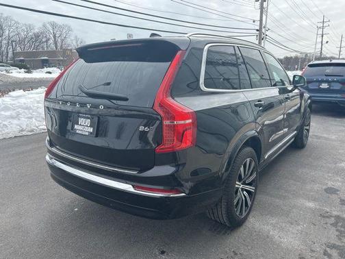 2023 Volvo XC90 B6 Plus 7-Seater
