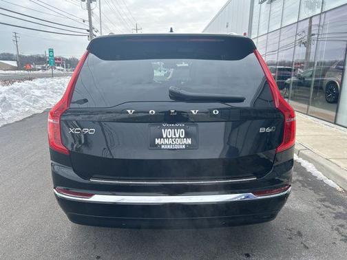 2023 Volvo XC90 B6 Plus 7-Seater