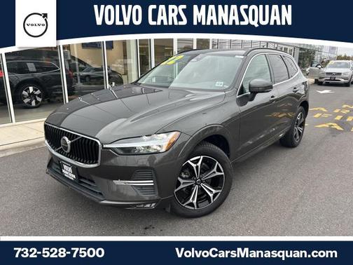 2022 Volvo XC60 B5 Momentum