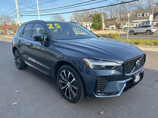 2025 Volvo XC60 B5 Plus