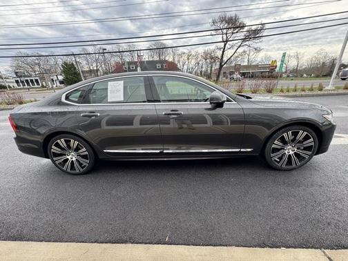 2022 Volvo S90 B6 Inscription