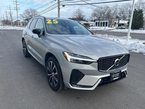 2025 Volvo XC60 B5 Plus