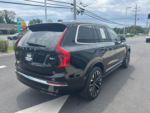 Onyx Black Metallic 2025 Volvo XC90 B6 Plus 7-Seater