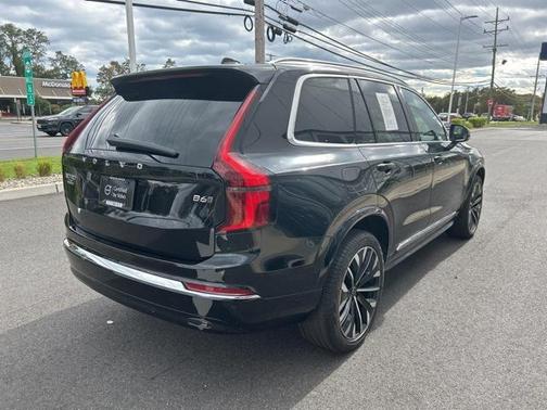 2025 Volvo XC90 B6 Plus 7-Seater