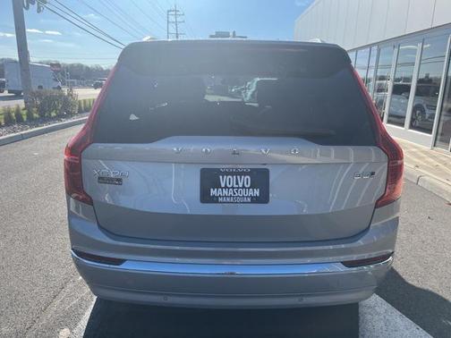 2024 Volvo XC90 B5 Plus Bright Theme