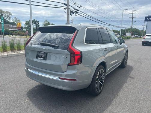 Vapour Grey Metallic 2025 Volvo XC90 B6 Plus 7-Seater