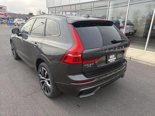 2025 Volvo XC60 B5 Plus