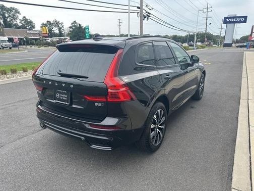 2025 Volvo XC60 B5 Plus