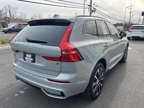 2025 Volvo XC60 B5 Plus