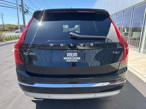 2022 Volvo XC90 T6 Inscription