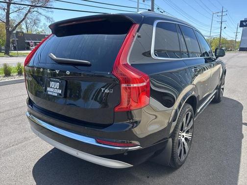2022 Volvo XC90 T6 Inscription