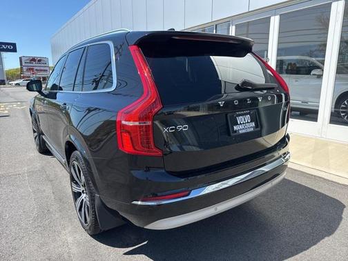 2022 Volvo XC90 T6 Inscription