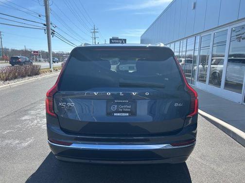 2025 Volvo XC90 B6 Plus 7-Seater