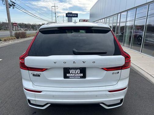 2025 Volvo XC60 B5 Plus