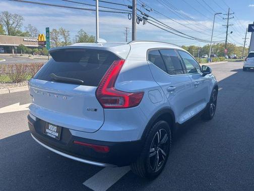 Cloud Blue 2025 Volvo XC40 B5 Core Bright Theme