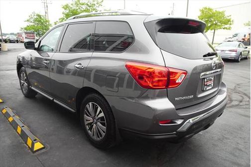 2018 Nissan Pathfinder S