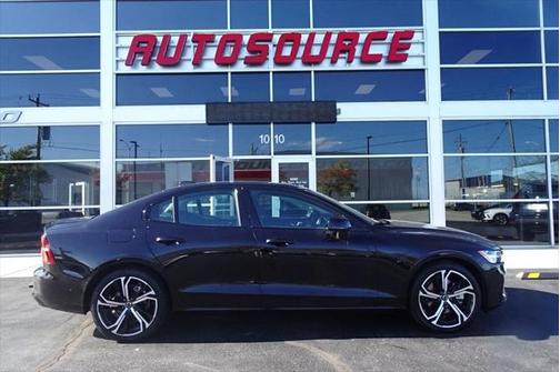 2025 Volvo S60 B5 Plus