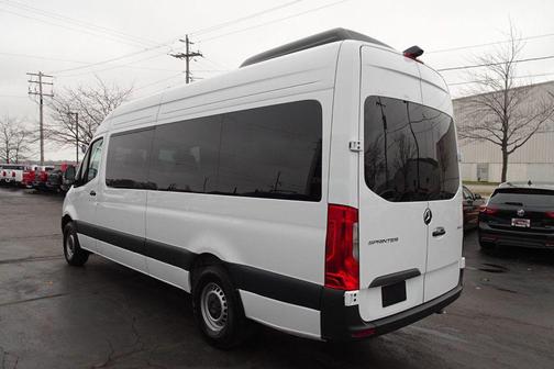 2025 Mercedes-Benz Sprinter 2500 High Roof