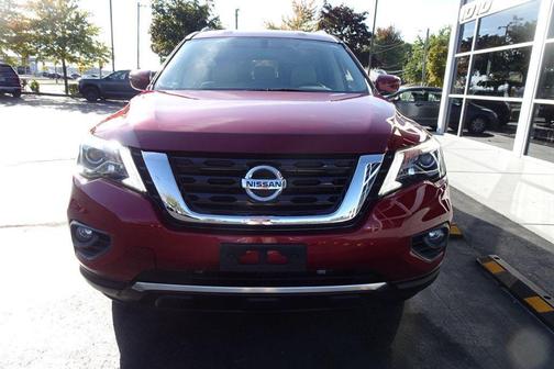 2018 Nissan Pathfinder SV