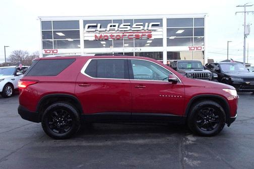 2018 Chevrolet Traverse LT Cloth