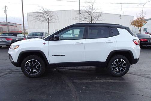 2024 Jeep Compass Trailhawk