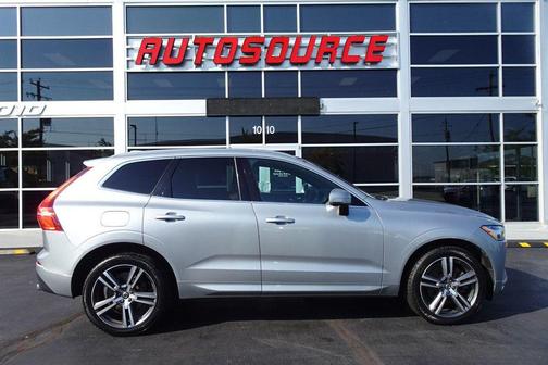2018 Volvo XC60 T6 Momentum