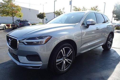 2018 Volvo XC60 T6 Momentum