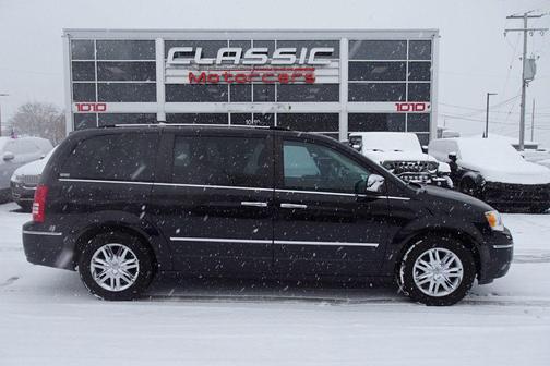 2008 Chrysler Town & Country Limited