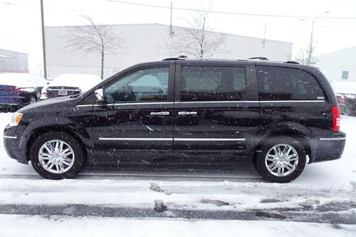 2008 Chrysler Town & Country Limited